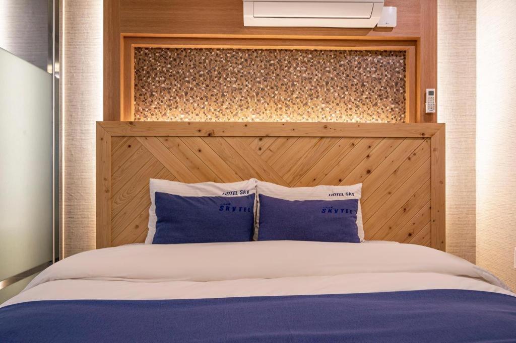 Sky Hotel Чханвон Экстерьер фото